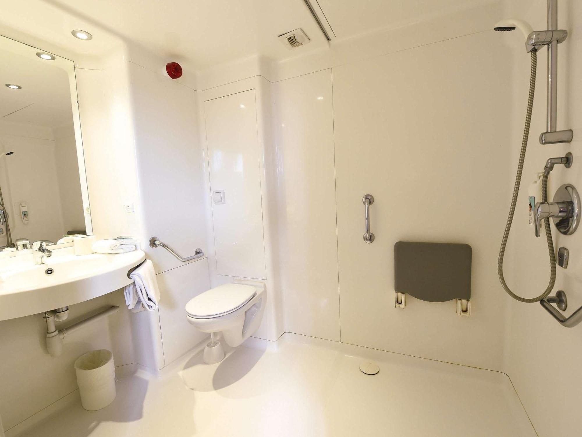Ibis Budget Dijon Apollinaire 2*